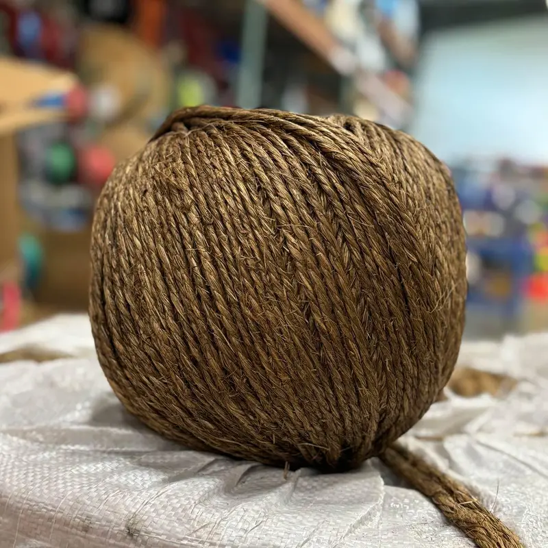 3/16-Inch Manila Rope Ball – 5-Pound Weight 1