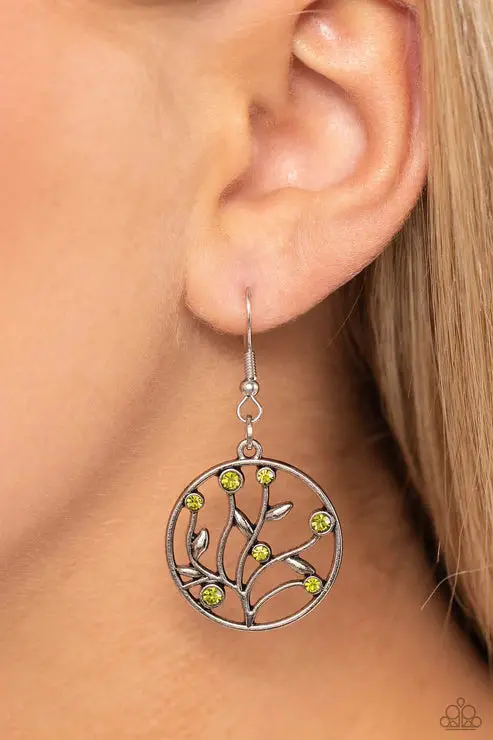 Bedazzlingly Branching Green Nature-Inspired Design 1