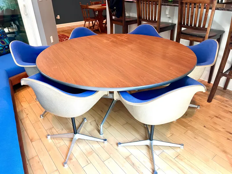 Eames For Herman Miller 60" Round Dining Table – Vintage Mid-Century Design 1