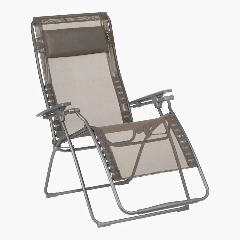 Extra-Large Reclining Lawn Chair – Adjustable Backrest 1