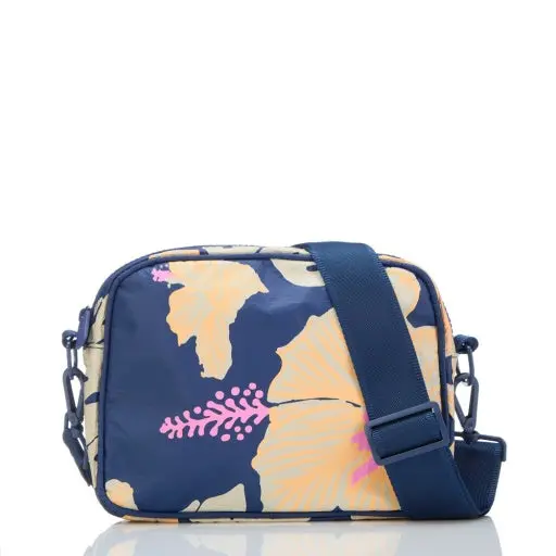 Pape'Ete Le Tour Travel Duffel 1