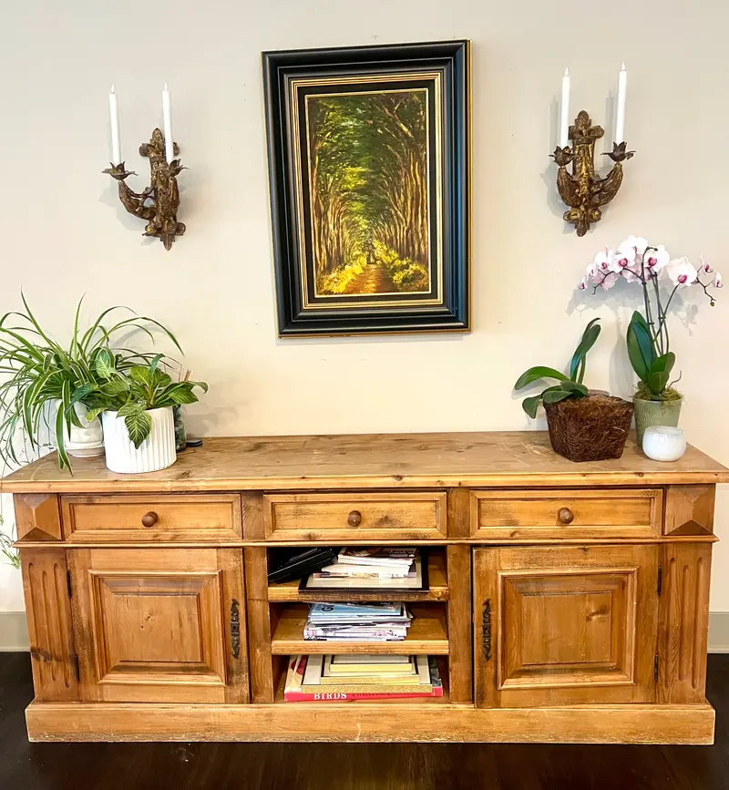 Pine Buffet-Style Console Cabinet With Open And Closed Storage 1