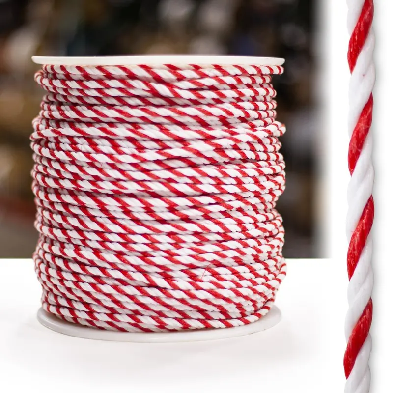 Red/White 3-Strand Polypropylene Rope – 600-Foot Spool 1