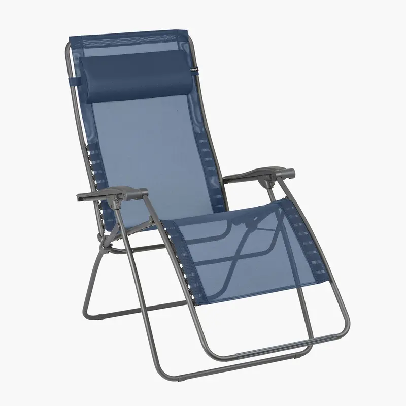 Spacious Xl Recliner 1