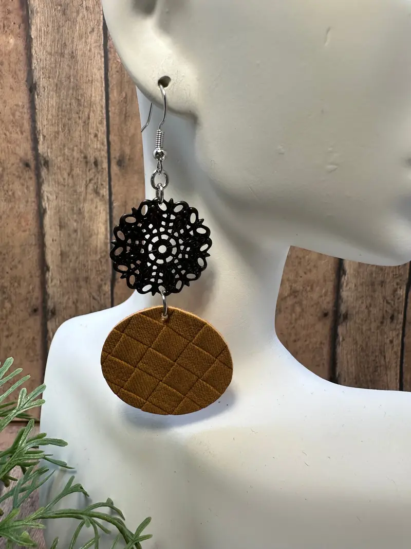 Vegan Leather Hoop Earrings – Lightweight & Trendy 1