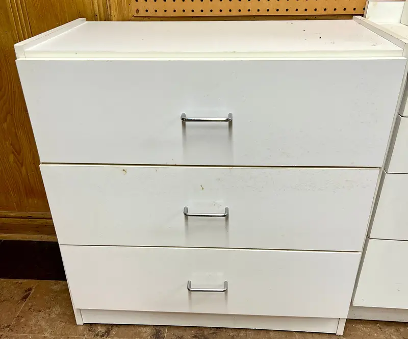 White Wooden Chest Of Drawers – Compact Storage Dresser Cabinet 1